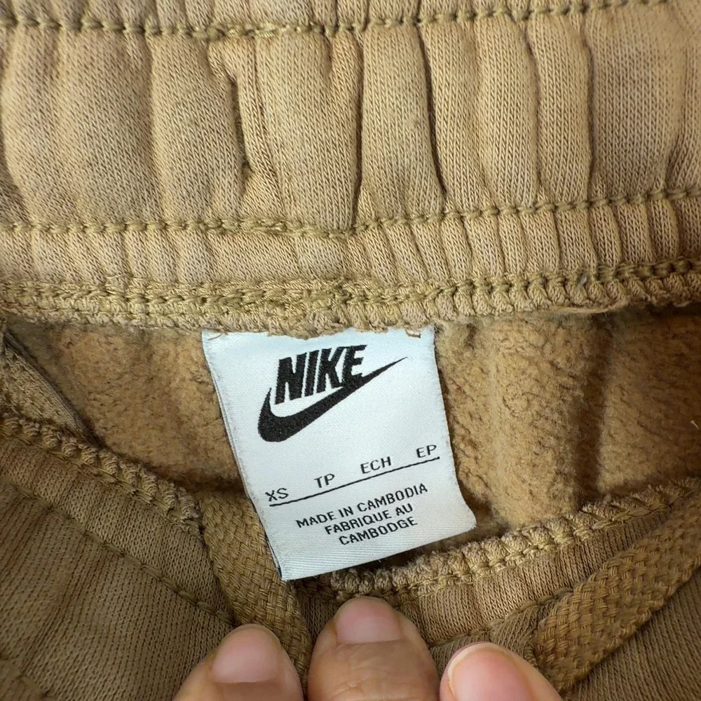 Nike Club Fleece Joggers Tan Brown Sweatpants Men's Size‎ XS BV2671-258 Pull On